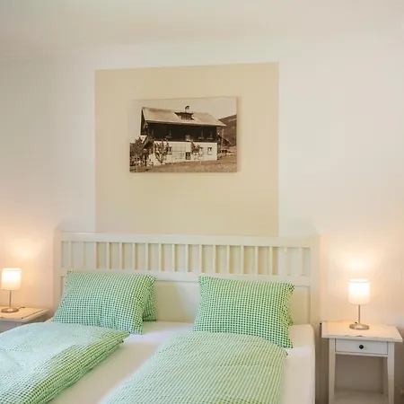 لاندهاوس أوبويرنغوت بيت ضيافة رادستادت